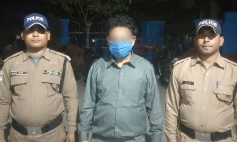 चमोली: नाबालिग छात्रा से शिक्षक ने की छेड़छाड़, गिरफ्तार