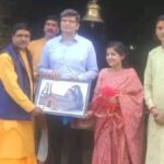 सादगी की मिसाल: चमोली जिलाधिकारी संदीप तिवारी की शादी ने जीता सोशल मीडिया का दिल