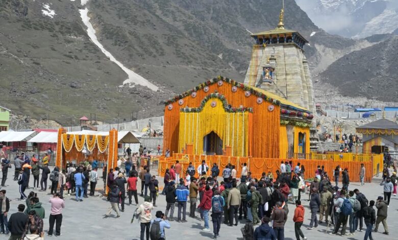 केदारनाथ धाम के कपाट 2 मई को खुलेंगे, 108 क्विंटल फूलों से सजा मंदिर