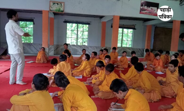 विश्वविख्यात कण्वाश्रम में दस दिवसीय संस्कृत सम्भाषण शिविर का समापन